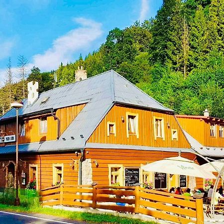 Pension U Jiriho Людвіков Екстер'єр фото